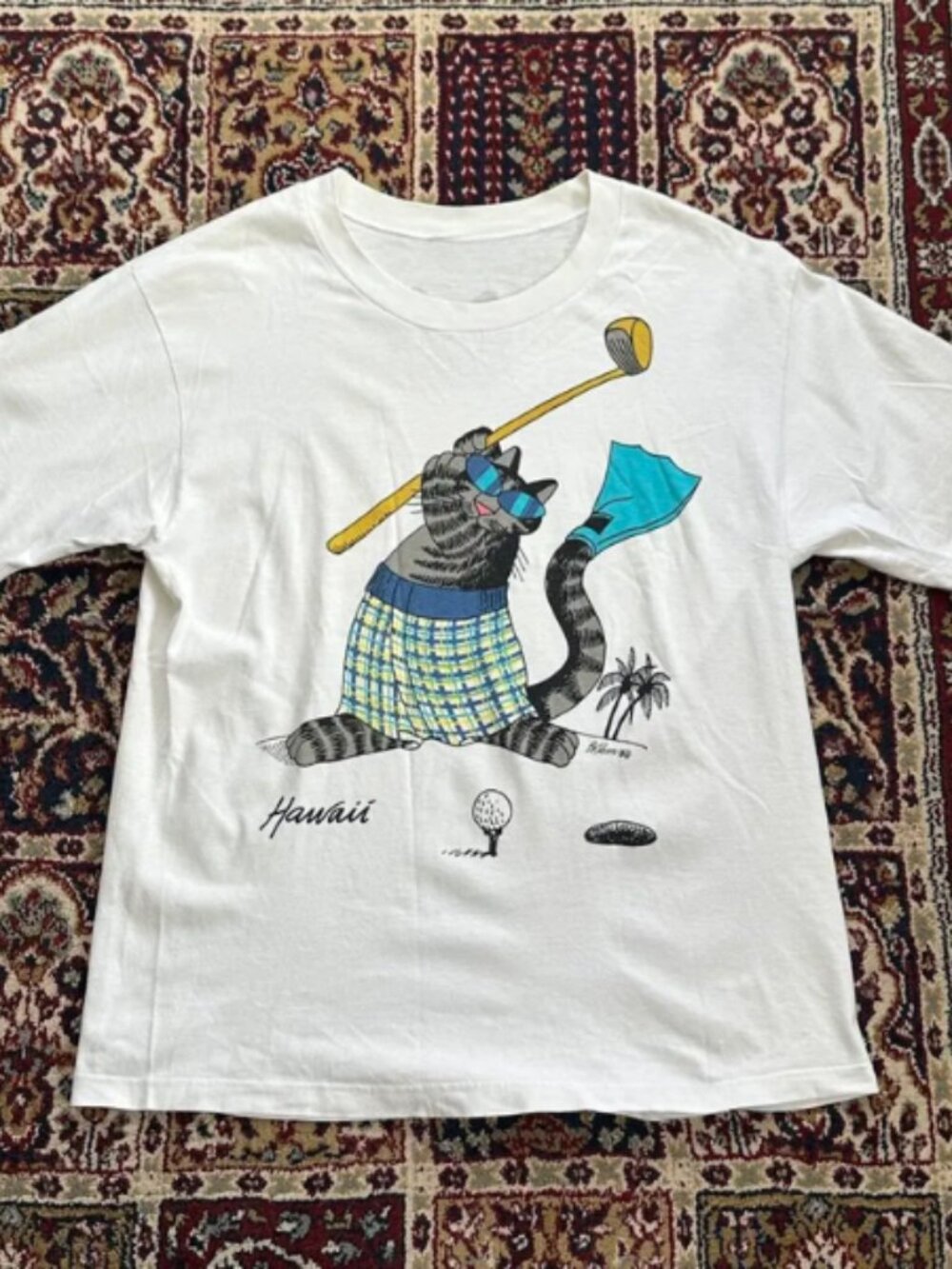 Funny Golfing Cat Graphic T-Shirt